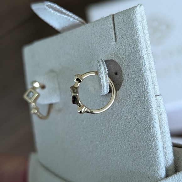 Kendra Scott Michelle 14k Diamond Huggie Earrings - Picture 3 of 6